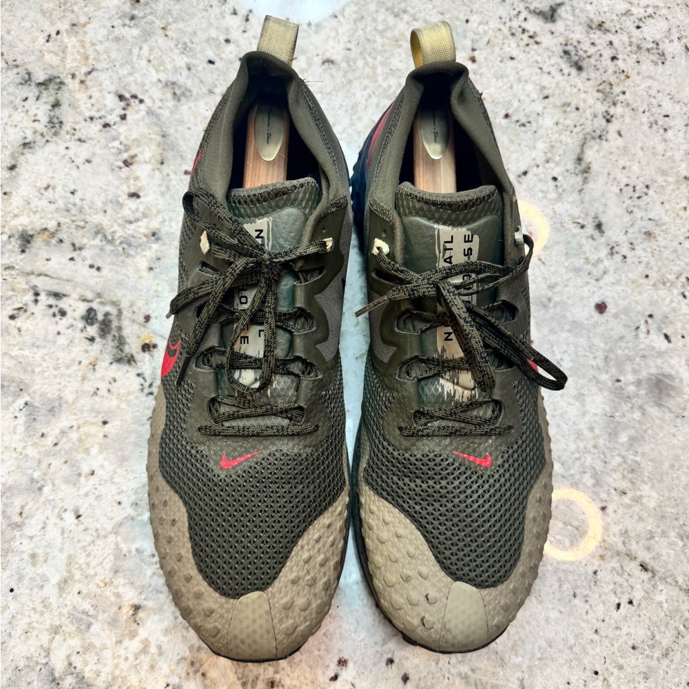 Nike Olive and Red Trail Running Shoes - Picture 3 of 5
